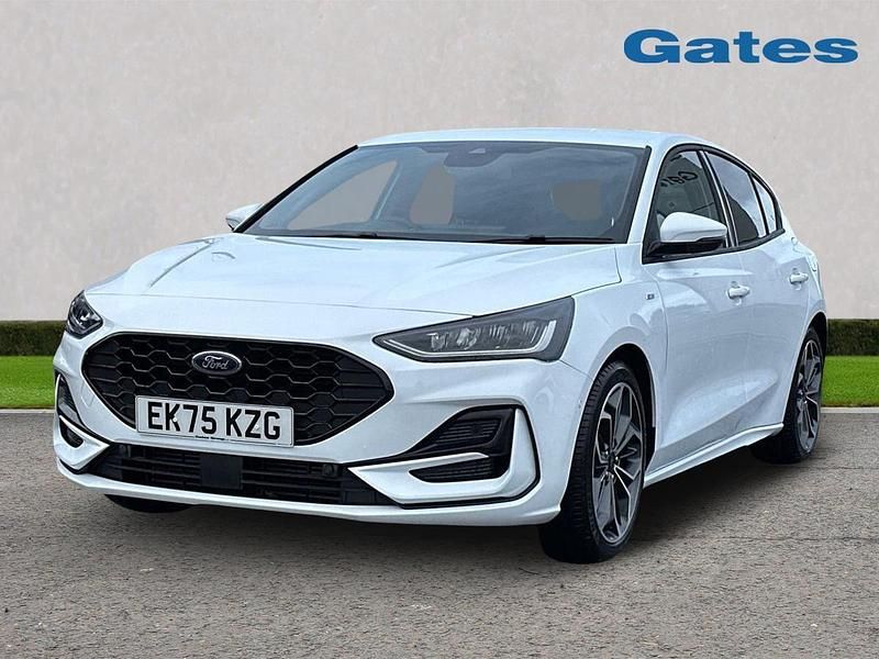 Used Ford Focus ST-Line X 2025 White Hatchback
