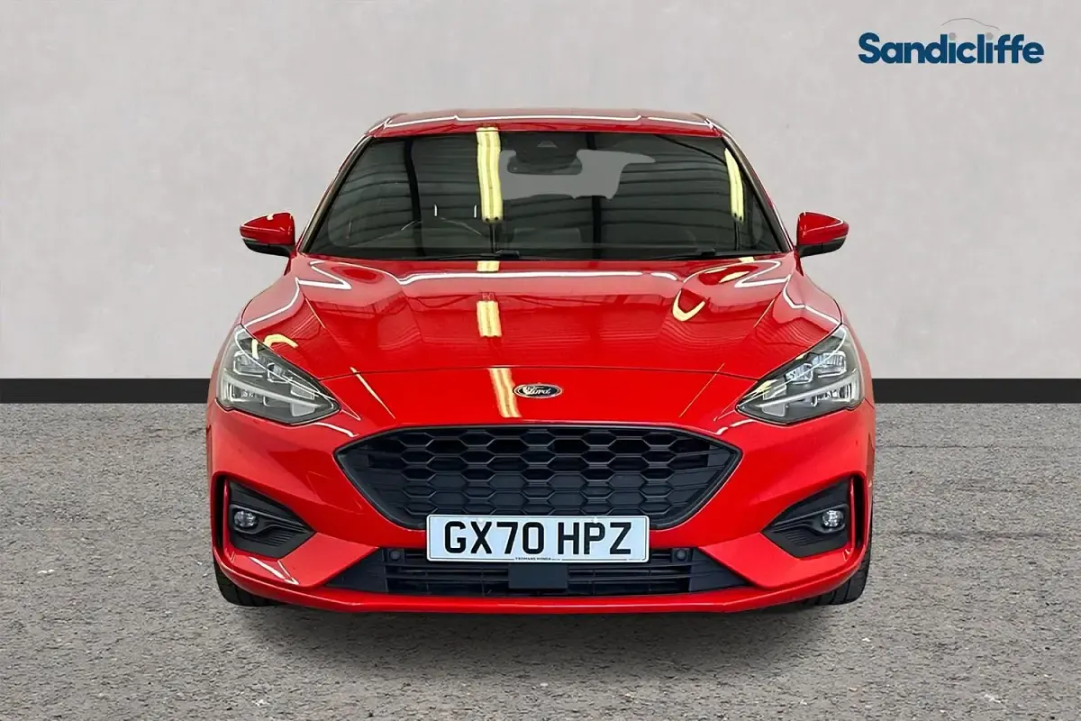 Used Ford Focus ST-Line X 155 HP (114 kW) 2021 Red Hatchback