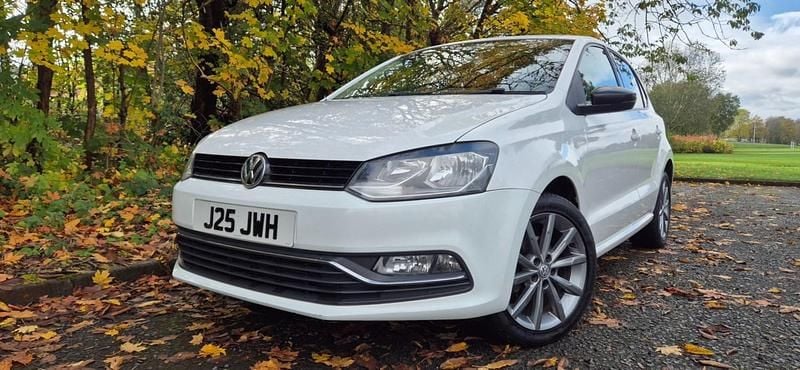 White Used 2015 VW Polo Design Hatchback | £5,250 (Fair price) - Image 1/4