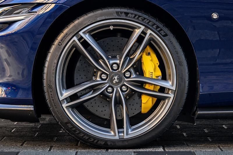 Used Ferrari Roma 620 HP (456 kW) 2024 Blue Cabriolet
