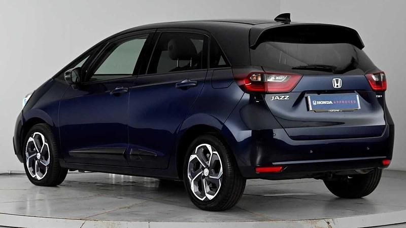 Used Honda Jazz Hybrid 109 HP (80 kW) 2022 Premium paint midnight blue beam Hatchback