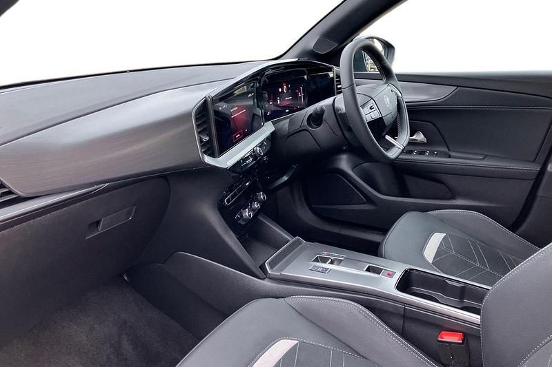 Used Vauxhall Mokka Ultimate 130 HP (95 kW) 2025 Carbon black SUV