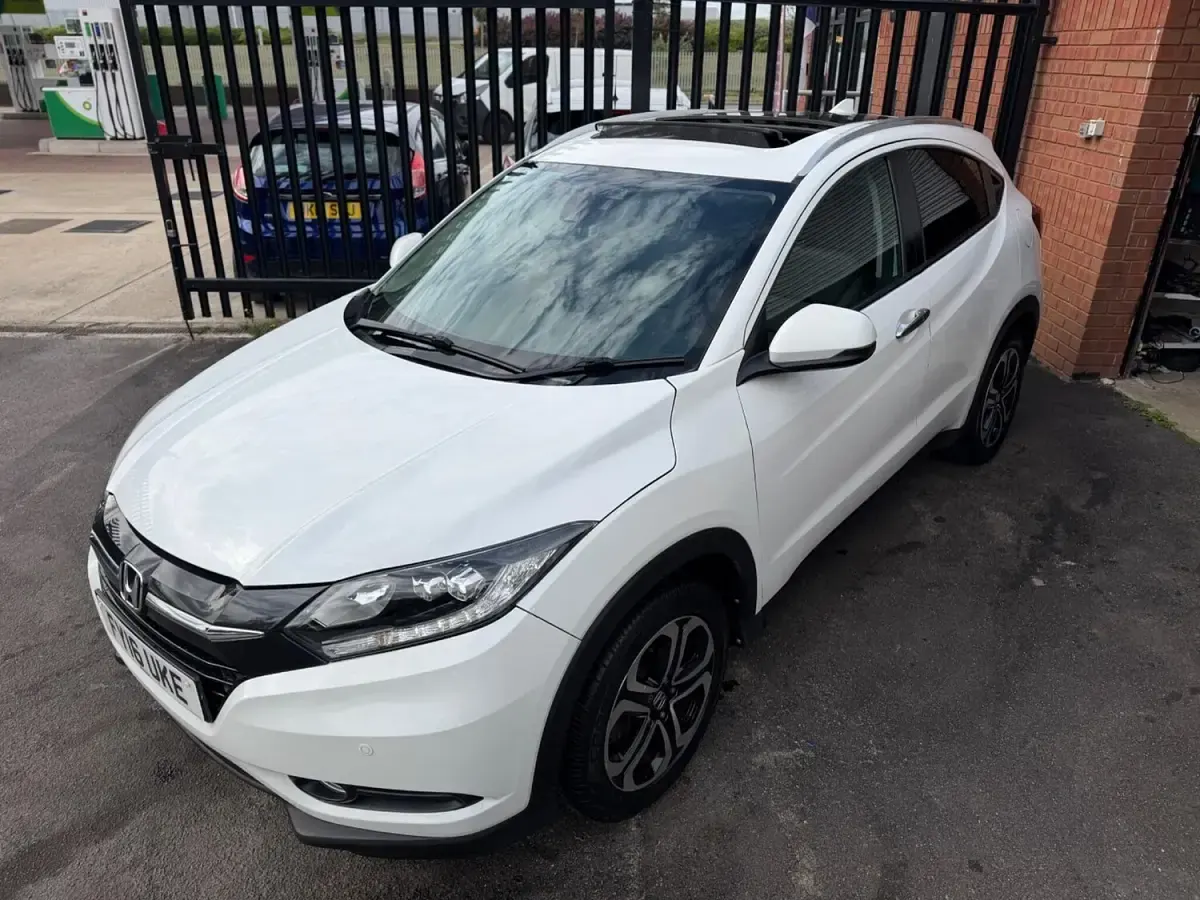 Used Honda HR-V EX 130 HP (95 kW) 2016 White SUV