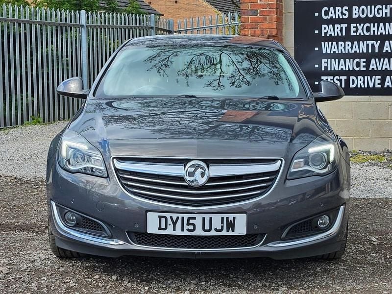 Used Vauxhall Insignia Design Edition 163 HP (119 kW) 2015 Grey Hatchback