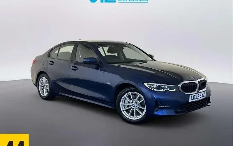 Used BMW 330e Luxury Line 292 HP (214 kW) 2022 Sedan