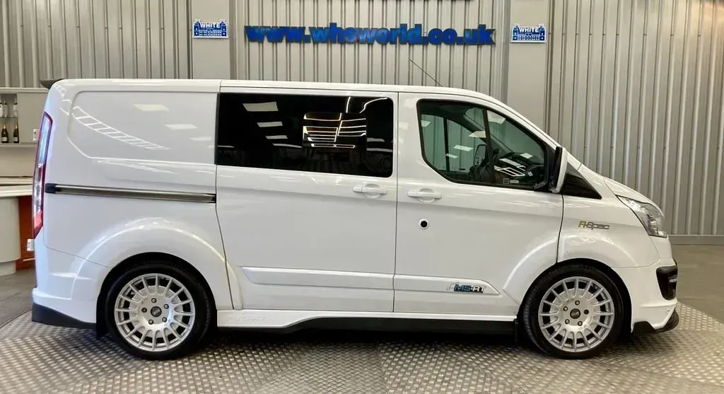Used Ford Transit Custom Limited 170 HP (125 kW) 2018 White Van