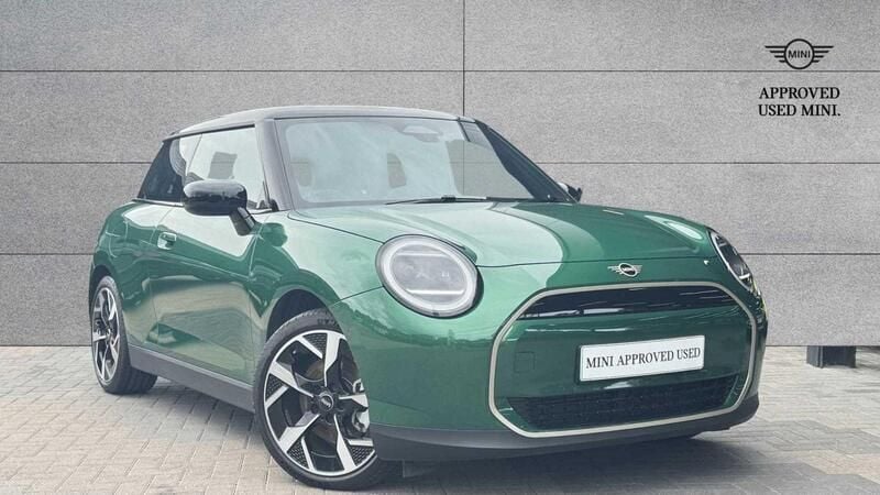 Green Used 2024 Mini Cooper Hatch Hatchback | £24,149 - Image 1/4