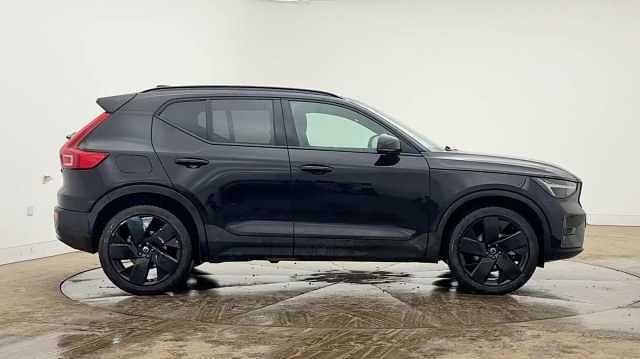 Used Volvo XC40 Plus 194 HP (142 kW) 2025 Black SUV