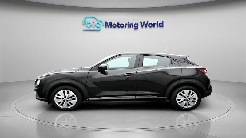Used Nissan Juke Acenta 114 HP (83 kW) 2022 Black SUV