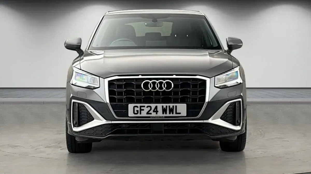 Used Audi Q2 S-Line 150 HP (110 kW) 2024 Daytona gray pearl effect/daytona gray pearl effec SUV