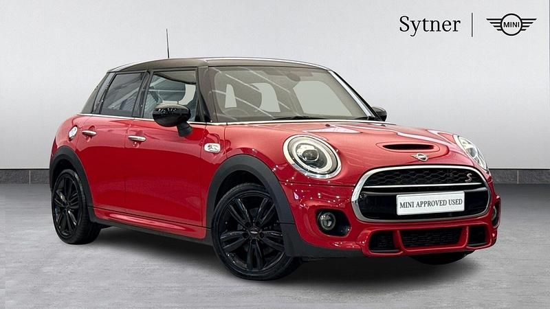 Used Mini Cooper S Sport 192 HP (141 kW) 2020 Red Hatchback