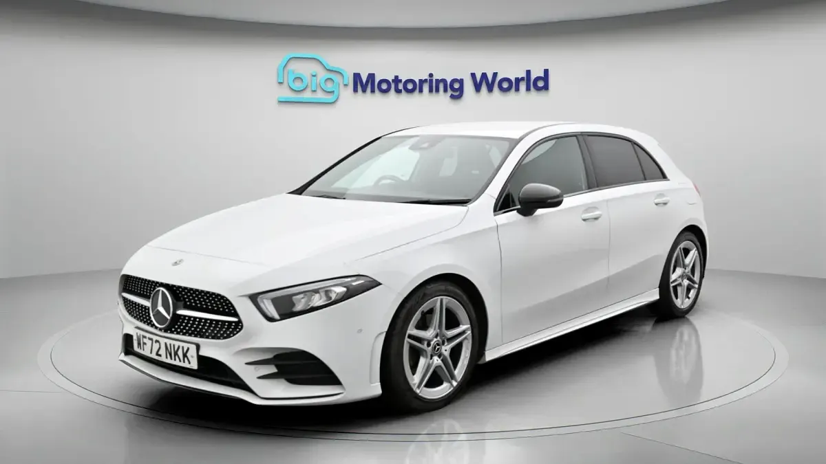 Used Mercedes A180 Executive 136 HP (100 kW) 2022 White Hatchback