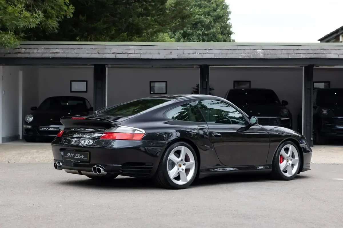 Usado Porsche 996 Turbo 414 HP (304 kW) 2004 Preto Coupé