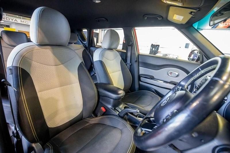 Used Kia Soul 128 HP (94 kW) 2015 Red SUV