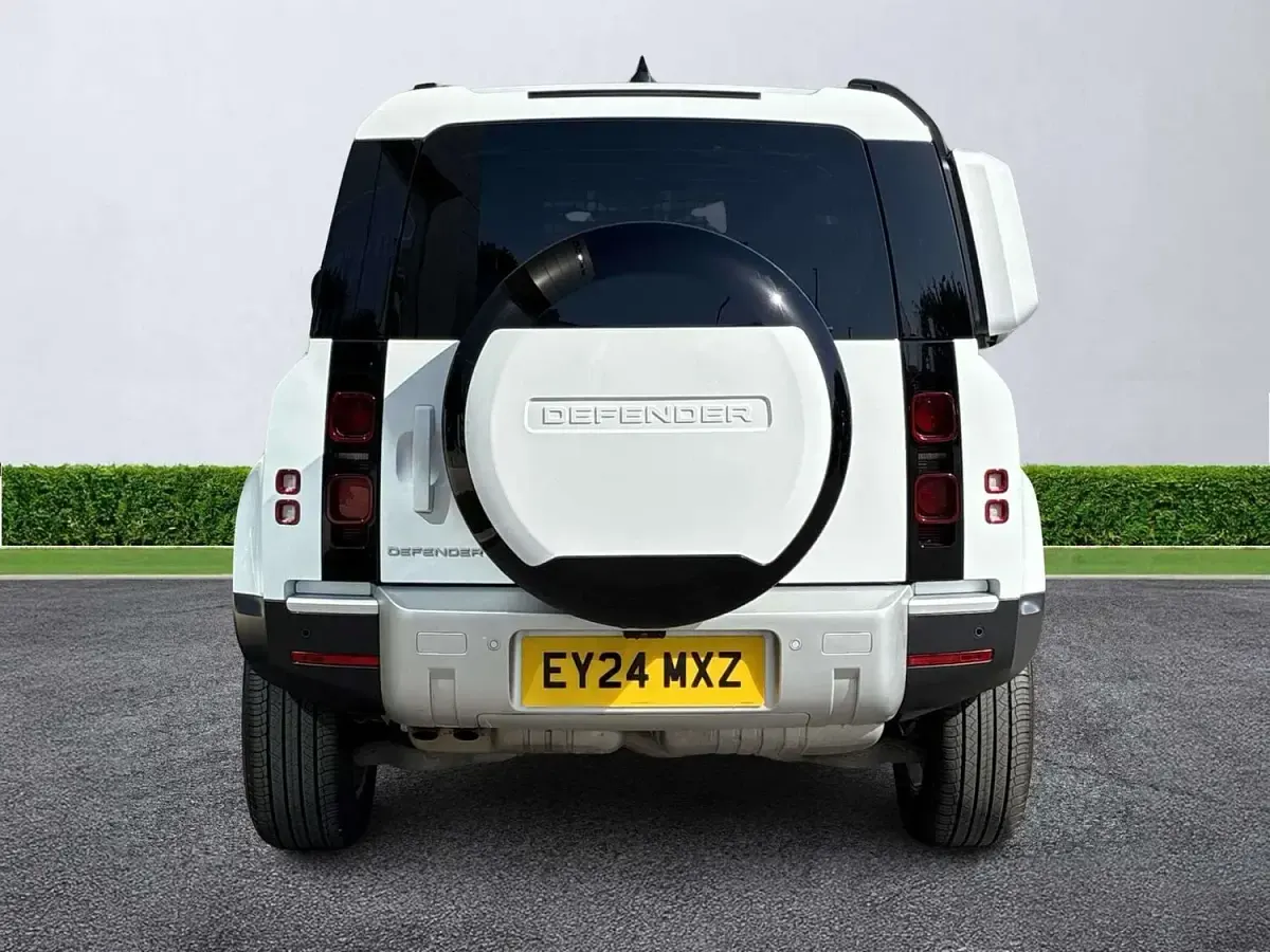 Used Land Rover Defender SE 2024 White SUV