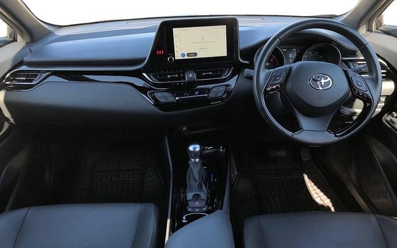 Second-hand Toyota C-HR Design 184 CP (135 kW) 2023 Negru SUV
