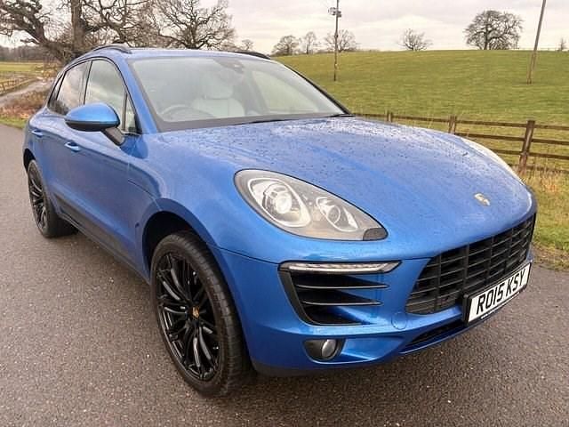 Used Porsche Macan 258 HP (189 kW) 2015 Blue SUV