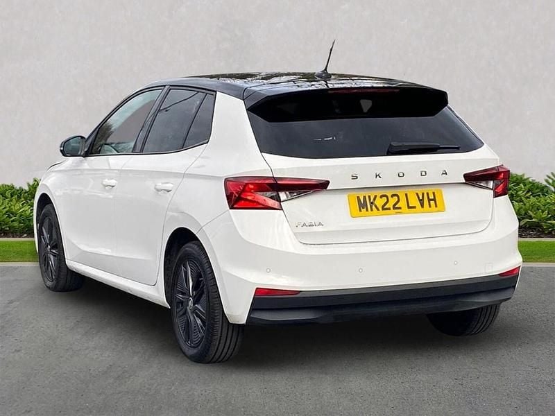Used Skoda Fabia Colour Edition 95 HP (69 kW) 2022 Candy white black magic pearl effect Hatchback