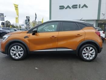 Used Renault Captur Iconic 130 HP (95 kW) 2020 Orange SUV
