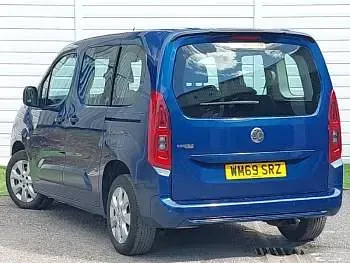 Used Vauxhall Combo 2020 Blue MPV