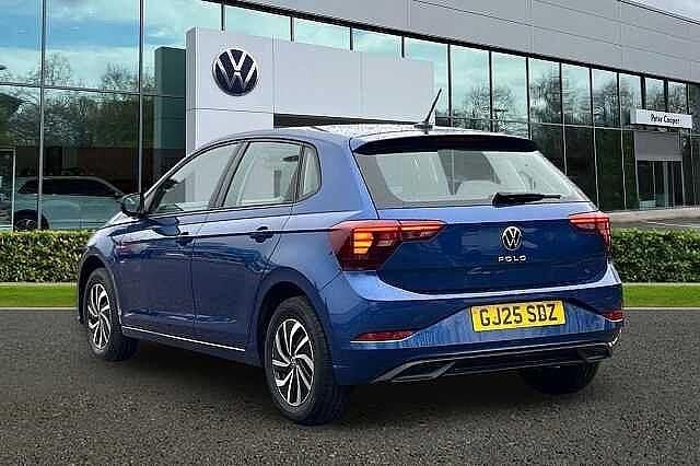 Used VW Polo Life 95 HP (69 kW) 2025 Blue Hatchback
