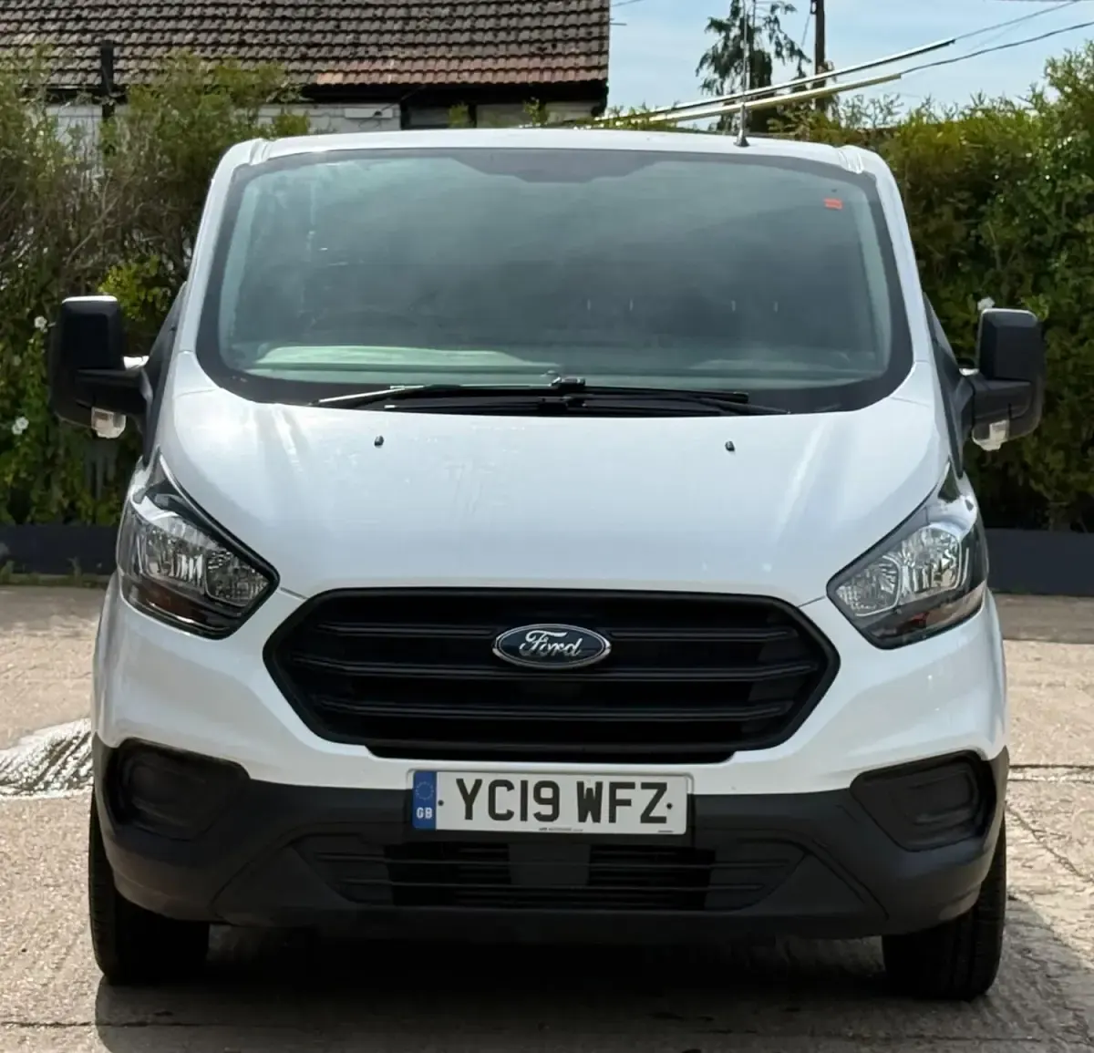Used Ford Transit Custom 2019 White