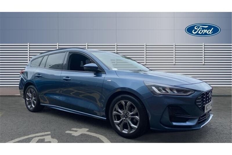 Blue Used 2022 Ford Focus ST-Line Estate | £16,000 (Good price) - Image 1/4
