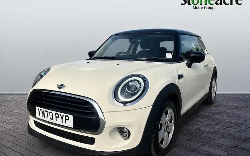 Used Mini Cooper Classic 136 HP (100 kW) 2021 White Hatchback
