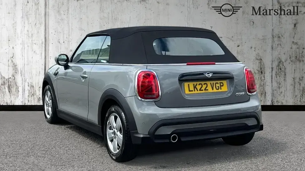 Used Mini Cooper Classic 136 HP (100 kW) 2022 Moonwalk grey Hatchback
