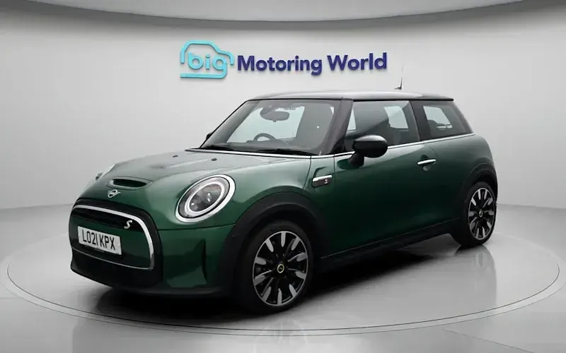 Used Mini Cooper S Level 3 135 kW (184 HP) 2023 Hatchback