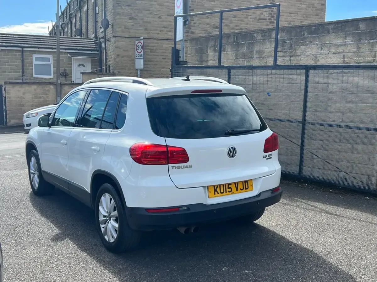 Usado VW Tiguan Match 148 HP (108 kW) 2015 Branco SUV