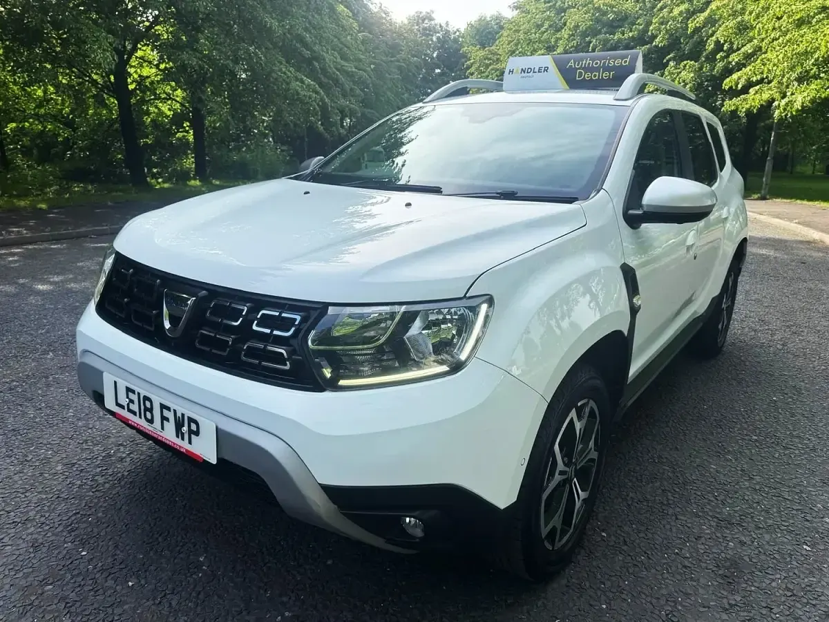 Used Dacia Duster Prestige 114 HP (83 kW) 2018 White SUV