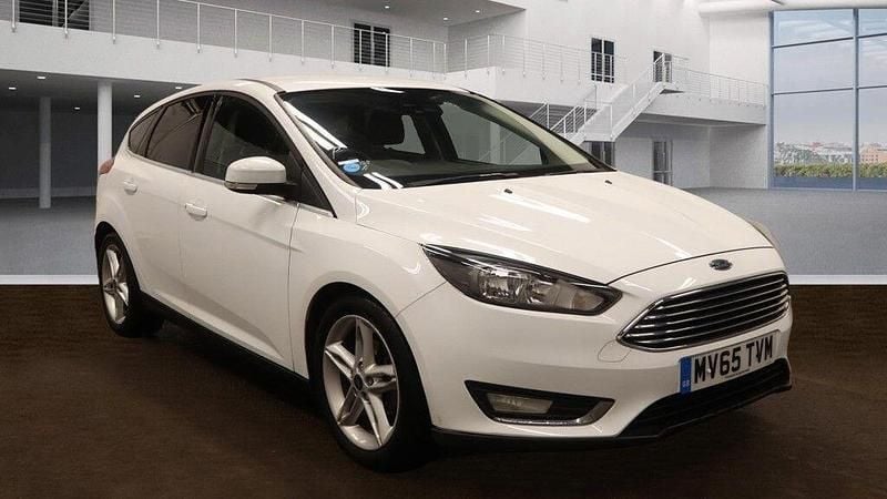 Used Ford Focus Titanium 2015 White Hatchback