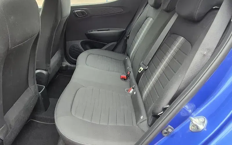 Used Hyundai i10 SE 67 HP (49 kW) 2020 Blue Hatchback