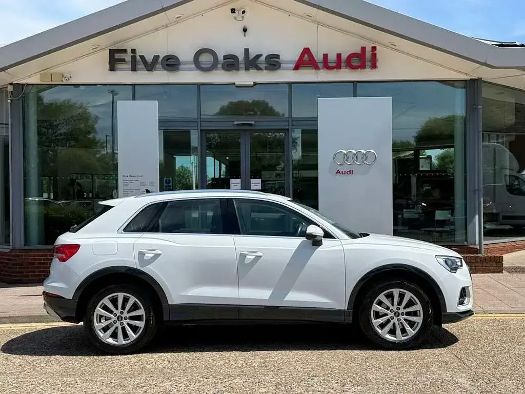 Used Audi Q3 Sport 150 HP (110 kW) 2023 White SUV