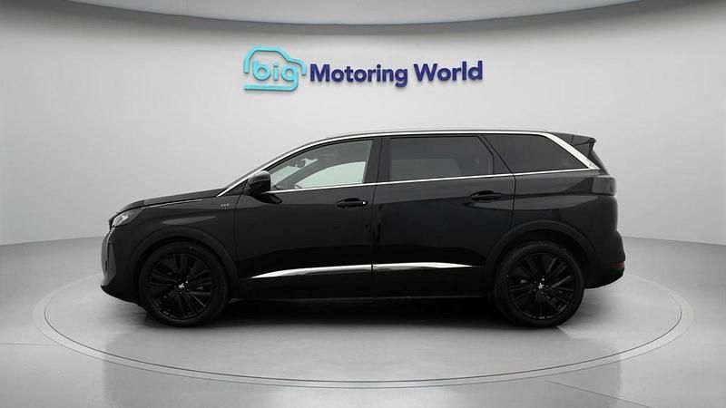 Used Peugeot 5008 Premium 130 HP (95 kW) 2021 Black SUV