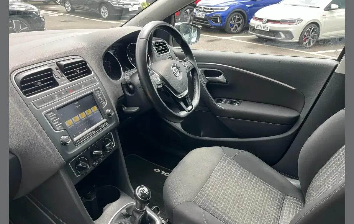 Used VW Polo Match 88 HP (64 kW) 2016 Grey Hatchback