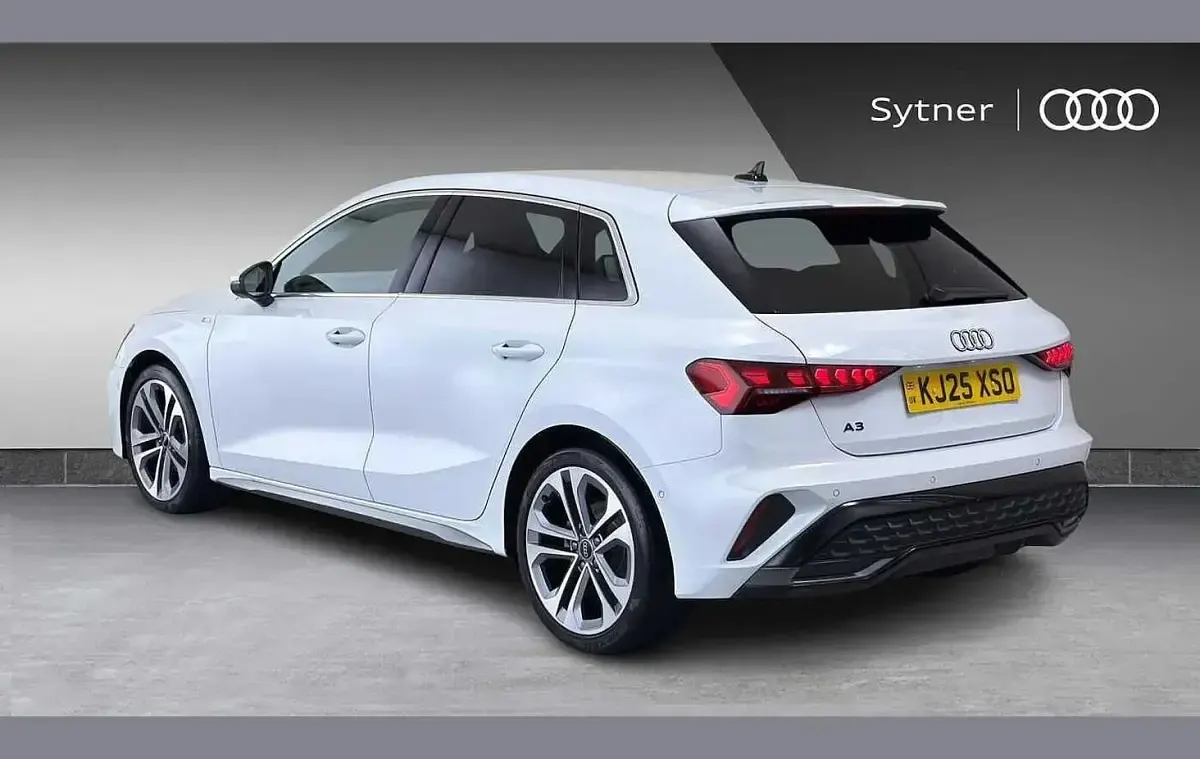 Used Audi A3 S-Line 147 HP (108 kW) 2025 White Hatchback