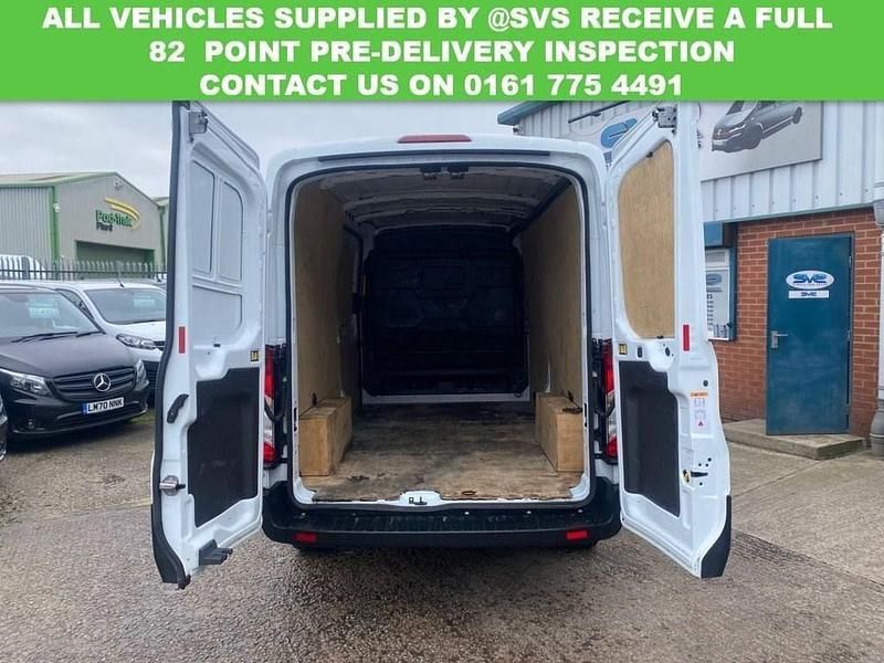 Usado Ford Transit S 130 HP (95 kW) 2022 Branco Van