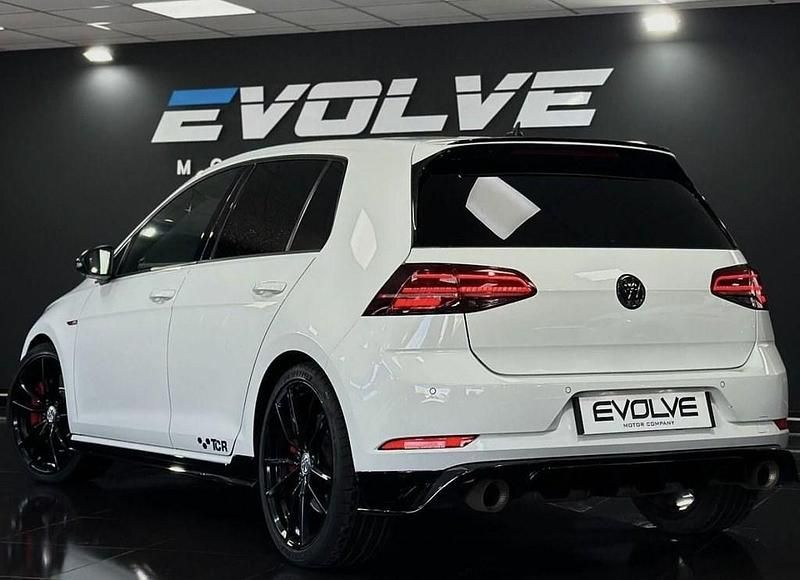 Used VW Golf VII GTI 290 HP (213 kW) 2019 White Hatchback