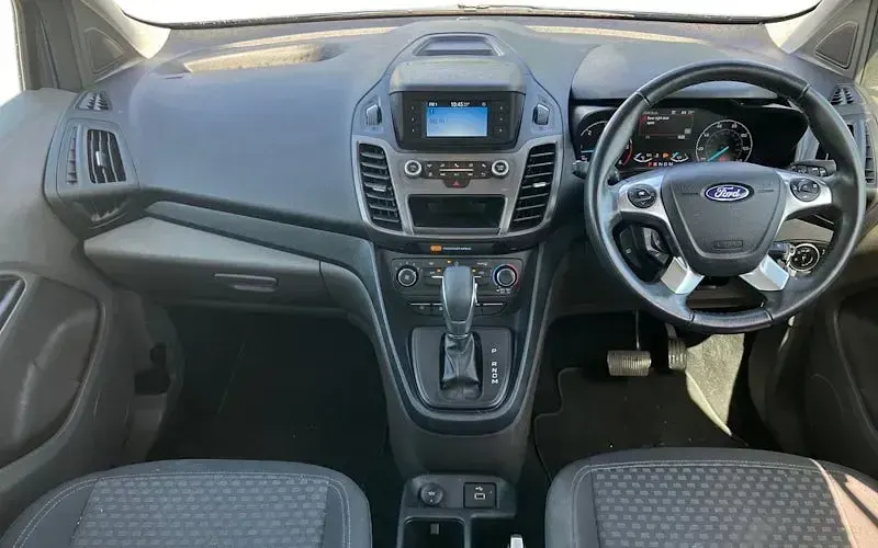 Used Ford Tourneo Zetec 120 HP (88 kW) 2021 Blue Estate