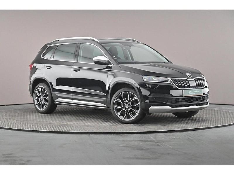 Black magic pearlescent Used 2019 Skoda Karoq SUV | £17,135 (A bit pricey) - Image 1/4