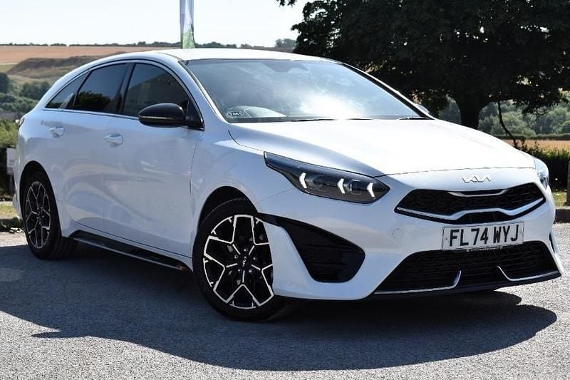 White Used 2024 Kia ProCeed 2 Hatchback | £20,479 (Fair price) - Image 1/3