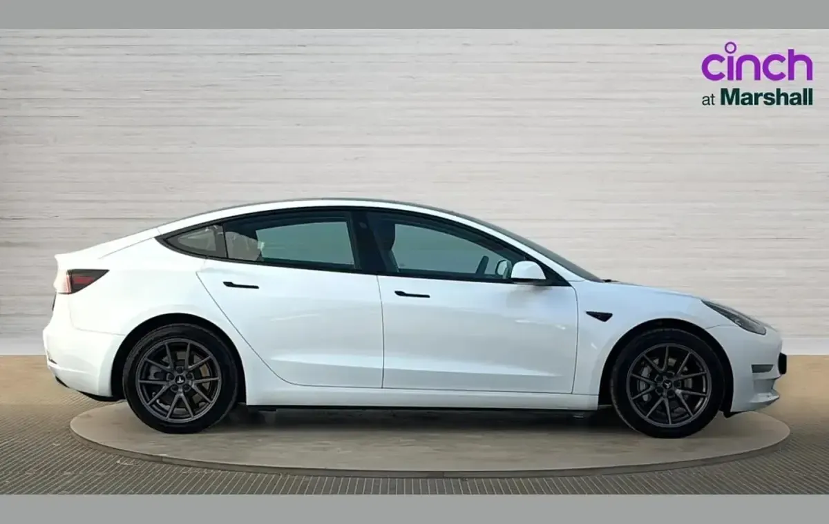 Used Tesla Model 3 Long Range AWD 366 kW (498 HP) 2022 White Sedan