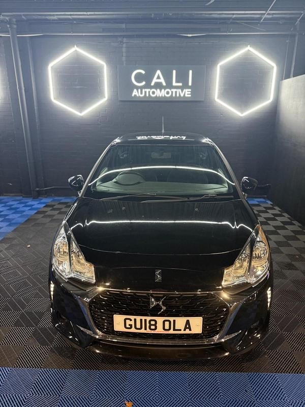 Used DS Automobiles DS3 Connected Chic 2018 Black Hatchback
