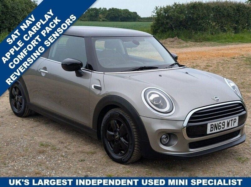 Silver Used 2020 Mini Cooper Classic Hatchback | £11,695 (Good price) - Image 1/4