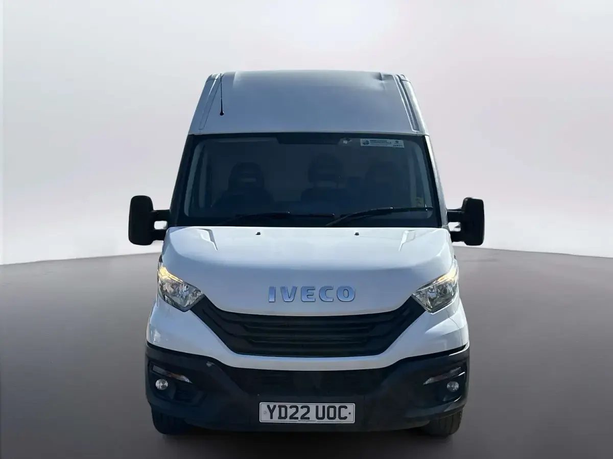 Used Iveco Daily 136 HP (100 kW) 2022 White Van