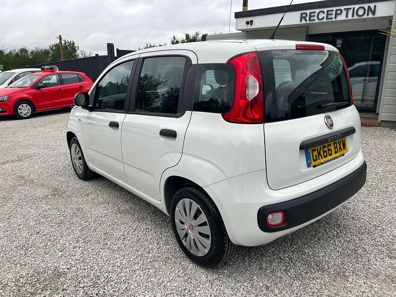 Used Fiat Panda Pop 69 HP (50 kW) 2016 White Hatchback