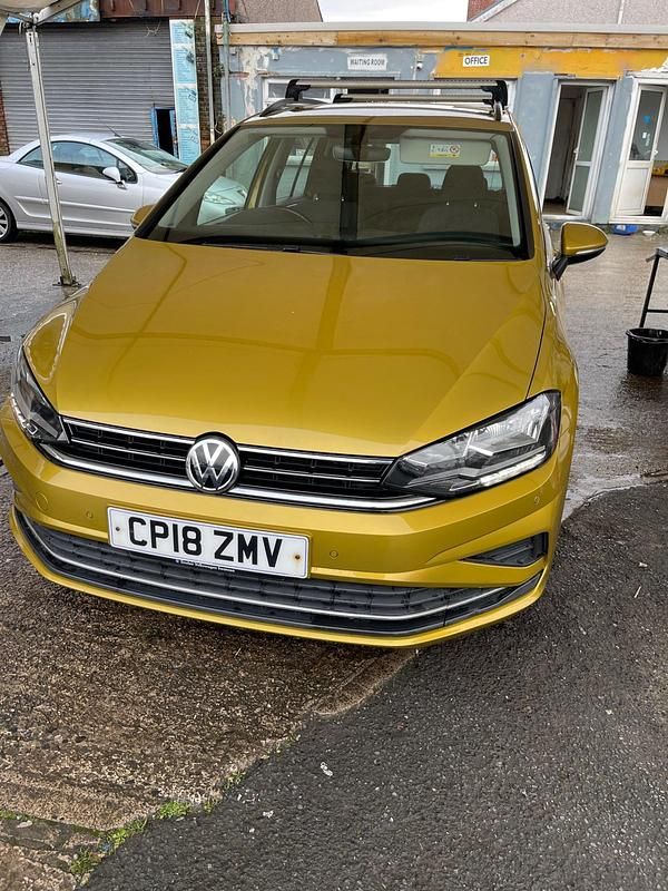 Used VW Golf Sportsvan SE 2018 Yellow MPV