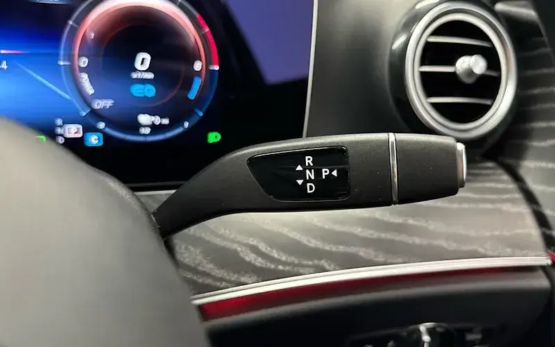Used Mercedes E300 AMG line 306 HP (225 kW) 2022 Blue Estate
